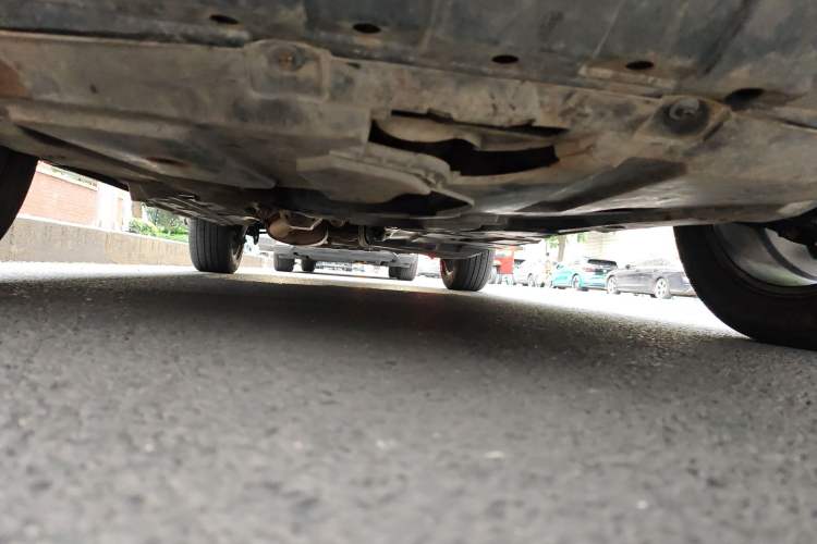 Used CHANGAN CS95 2017 2.0T Two-Wheel Drive Zhitu Edition Chassis Front