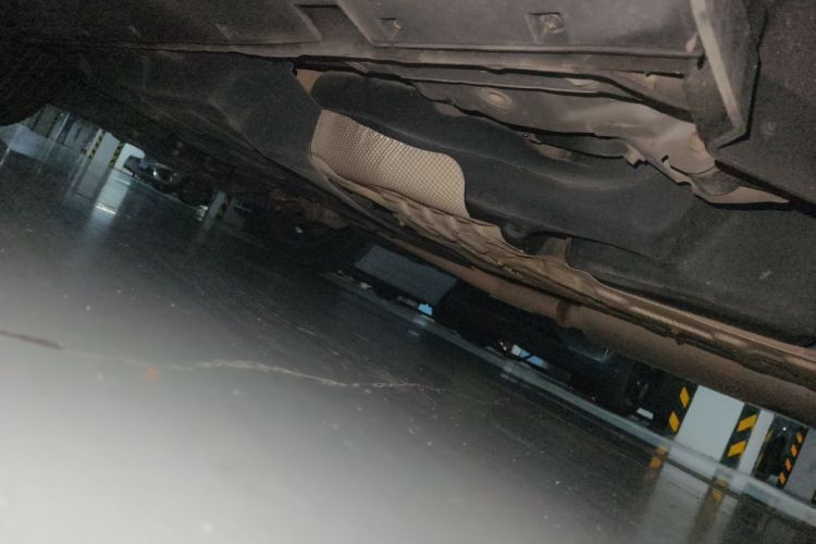Used CHANGAN CS95 2017 2.0T Four-Wheel Drive ZhiZun Edition Chassis Front Right