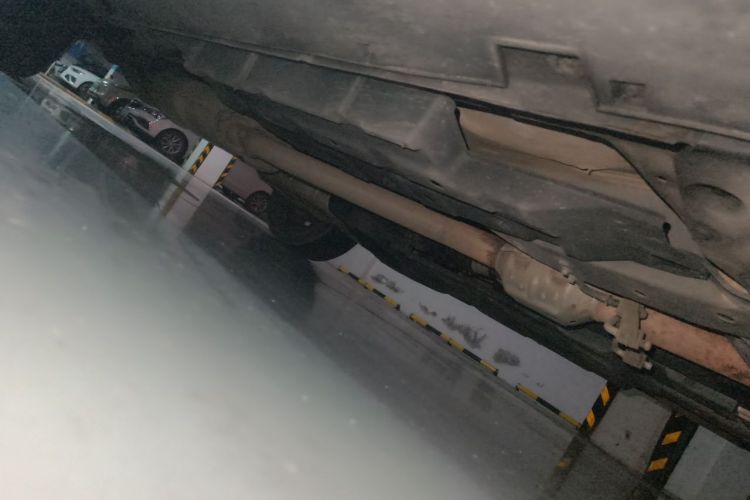 Used CHANGAN CS95 2017 2.0T Four-Wheel Drive ZhiZun Edition Chassis Rear Left