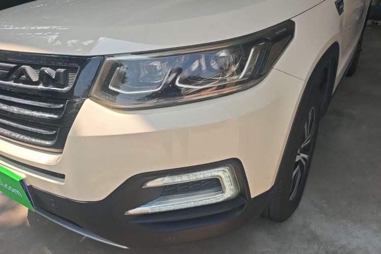Used CHANGAN CS95 2017 2.0T Two-Wheel Drive Zhiyuan Edition Left Front Headlight