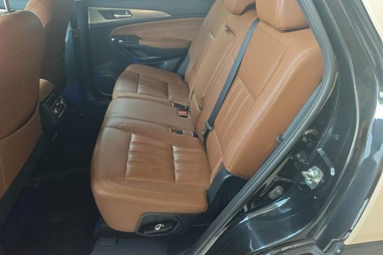 Used CHANGAN CS95 2017 2.0T Two-Wheel Drive Zhiyuan Edition Left Rear Seat