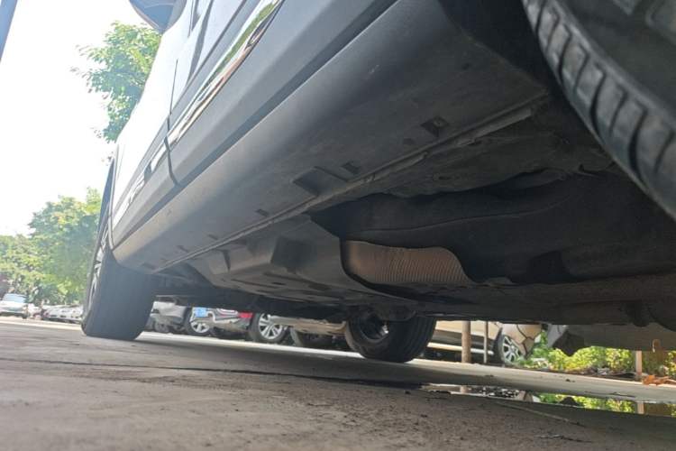 Used CHANGAN CS95 2017 2.0T Two-Wheel Drive Zhiyuan Edition Left Side Sill