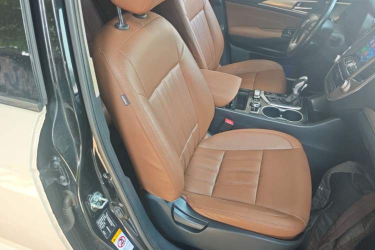 Used CHANGAN CS95 2017 2.0T Two-Wheel Drive Zhiyuan Edition Right Front Seat