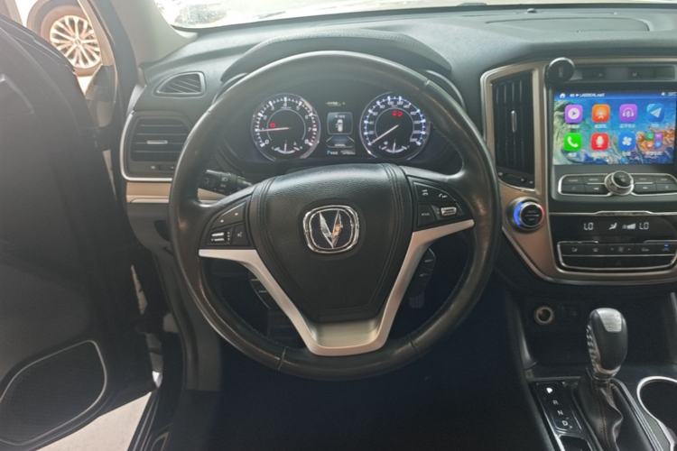 Used CHANGAN CS95 2017 2.0T Two-Wheel Drive Zhiyuan Edition Steering Wheel