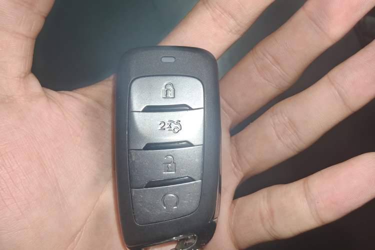 Used CHANGAN CS95 2017 2.0T Four-Wheel Drive ZhiZun Edition Vehicle Key