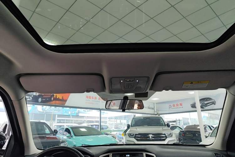 Used CHANGAN CS95 2018 2.0T Two-Wheel Drive Glory Edition Headliner