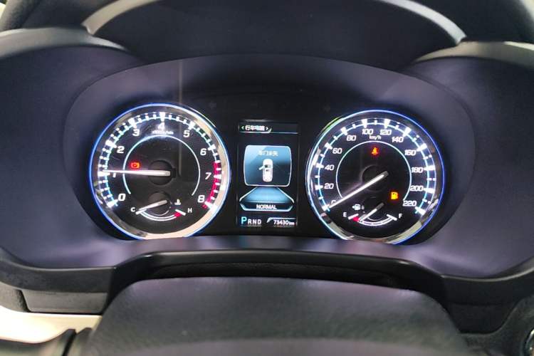 Used CHANGAN CS95 2018 2.0T Two-Wheel Drive Glory Edition Instrument Cluster
