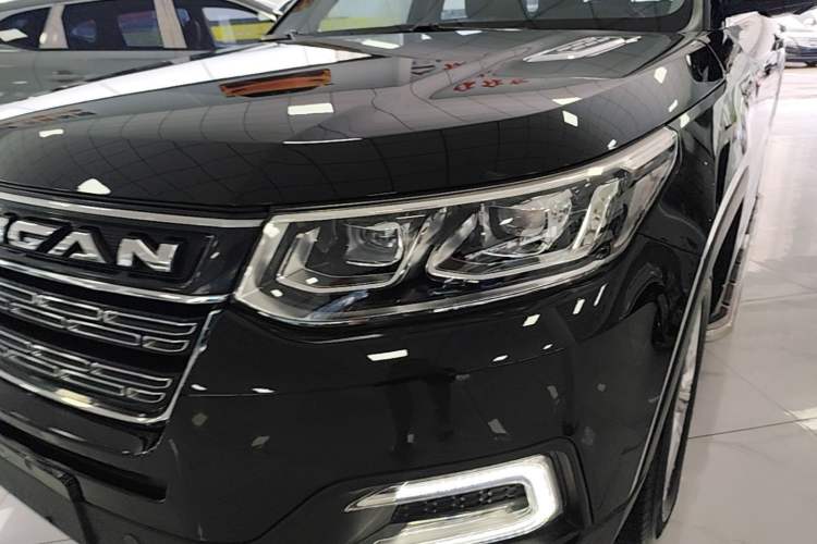 Used CHANGAN CS95 2018 2.0T Two-Wheel Drive Glory Edition Left Front Headlight