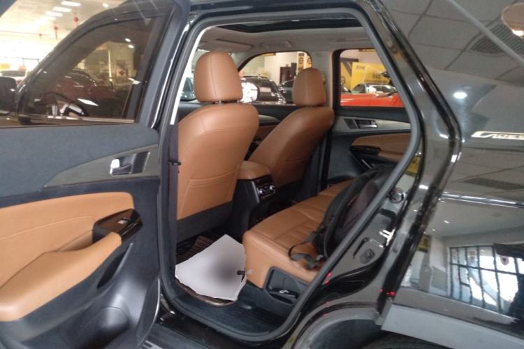 Used CHANGAN CS95 2018 2.0T Four-Wheel Drive Glory Edition Left Rear Seat
