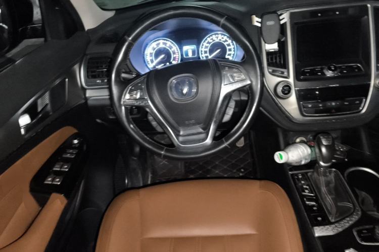 Used CHANGAN CS95 2018 2.0T Four-Wheel Drive Glory Edition Steering Wheel