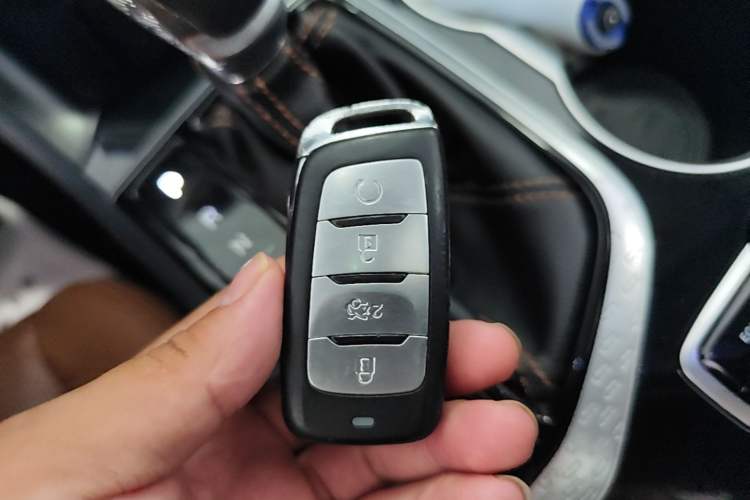 Used CHANGAN CS95 2018 2.0T Two-Wheel Drive Glory Edition Vehicle Key