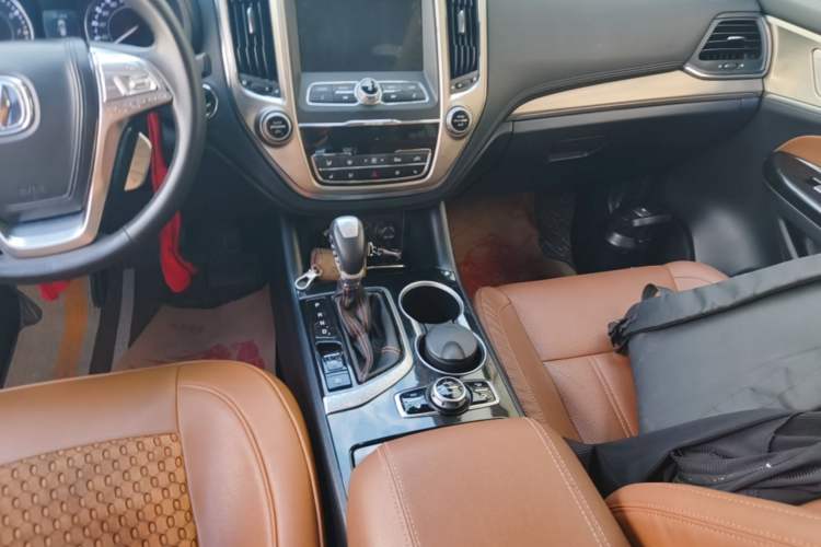 Used CHANGAN CS95 2018 2.0T Four-Wheel Drive Glory Edition Gear Lever