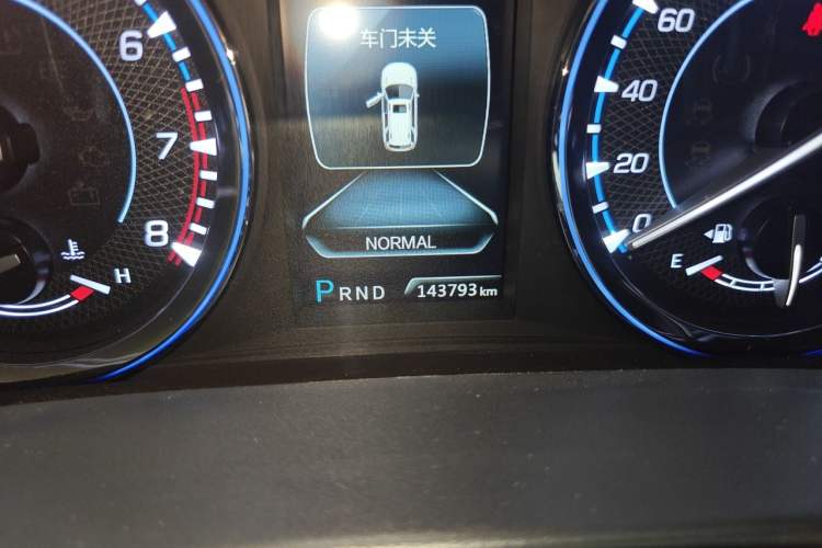 Used CHANGAN CS95 2018 2.0T Four-Wheel Drive Glory Edition Odometer Close Up