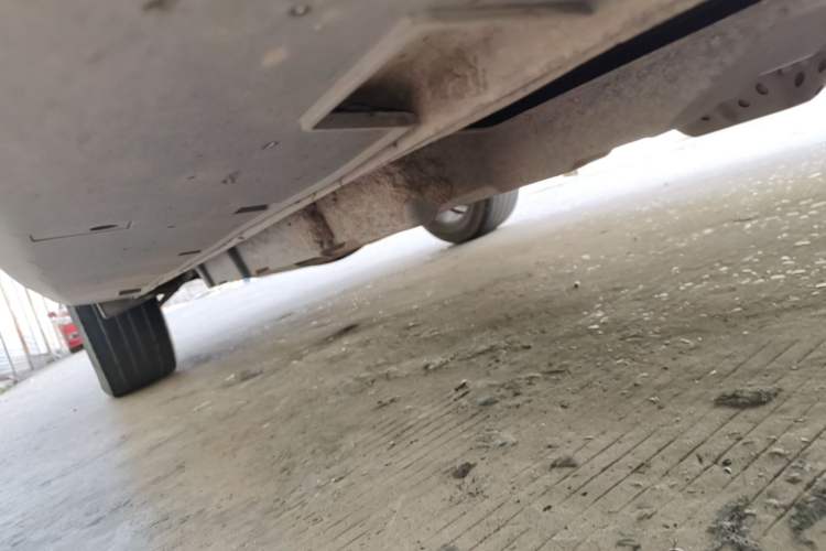 Used CHANGAN CS95 2018 2.0T Four-Wheel Drive Glory Edition Right Side Sill