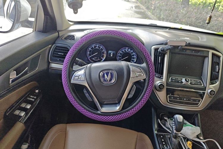 Used CHANGAN CS95 2018 2.0T Four-Wheel Drive Glory Edition Steering Wheel