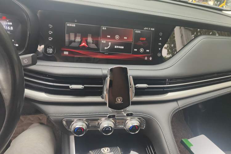 Used CHANGAN CS95 2019 2.0T Two-Wheel-Drive Luxury Version Audio And AC Panel