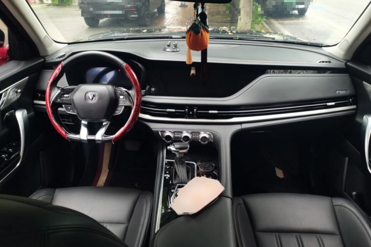 Used CHANGAN CS95 2019 2.0T Two-Wheel-Drive Luxury Version Center Console