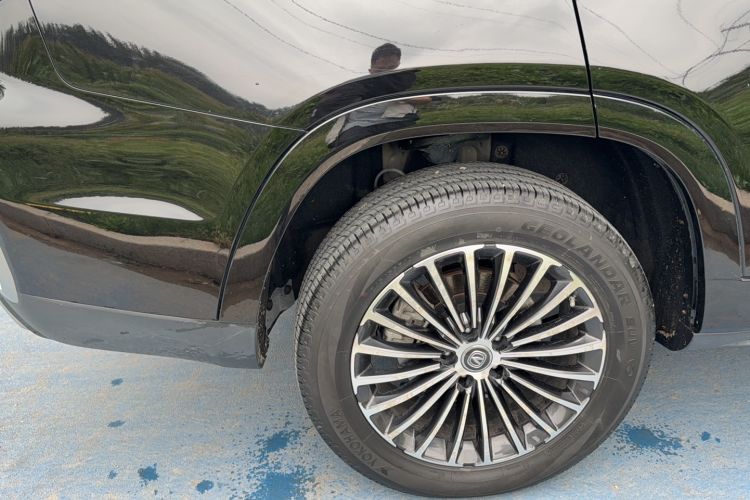 Used CHANGAN CS95 2019 2.0T Two-Wheel-Drive Luxury Version Exterior 11