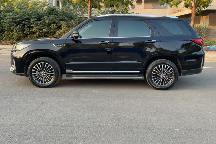 Used CHANGAN CS95 2019 2.0T Two-Wheel-Drive Luxury Version Exterior 5