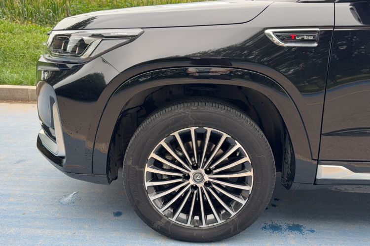 Used CHANGAN CS95 2019 2.0T Two-Wheel-Drive Luxury Version Exterior 8