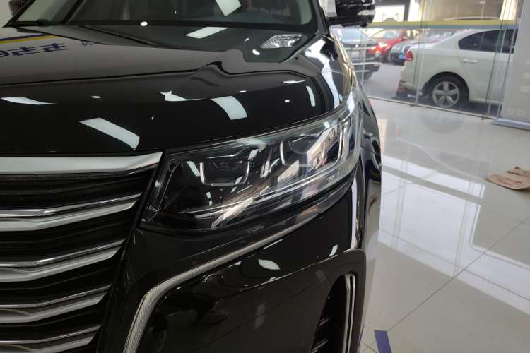Used CHANGAN CS95 2019 2.0T Two-Wheel-Drive Luxury Version Left Front Headlight