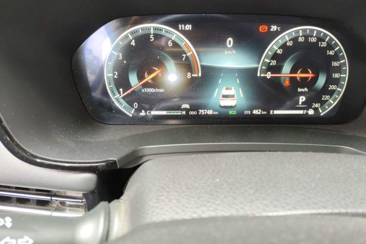 Used CHANGAN CS95 2019 2.0T Four-Wheel Drive Luxury Version Odometer Close Up