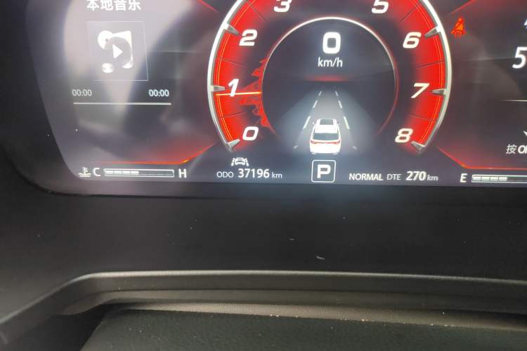 Used CHANGAN CS95 2019 2.0T Two-Wheel-Drive Luxury Version Odometer Close Up