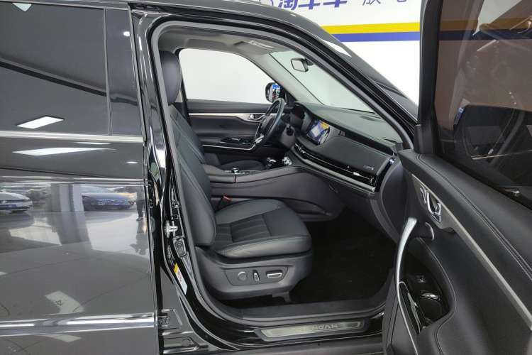 Used CHANGAN CS95 2019 2.0T Two-Wheel-Drive Luxury Version Right Front Seat