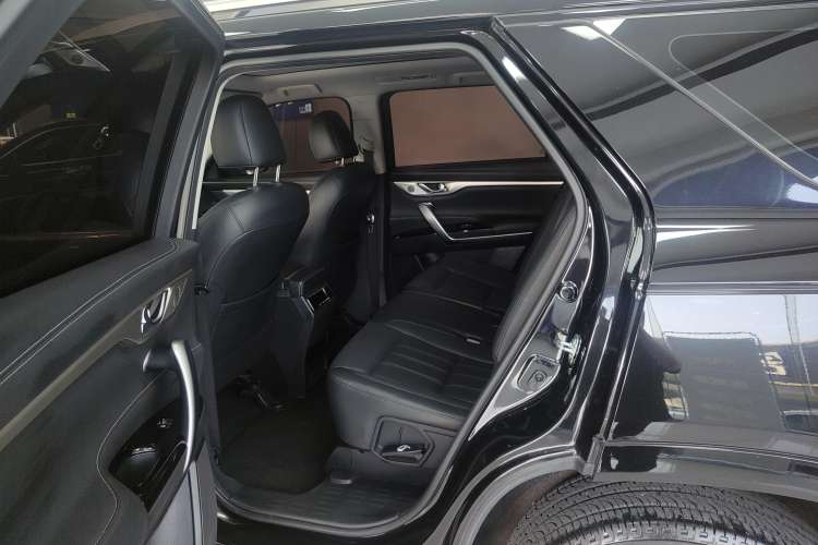 Used CHANGAN CS95 2019 2.0T Two-Wheel-Drive Luxury Version Right Rear Seat