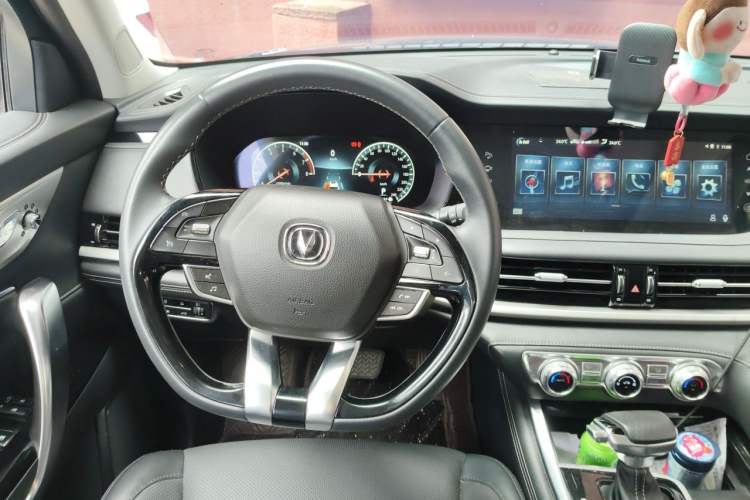 Used CHANGAN CS95 2019 2.0T Four-Wheel Drive Luxury Version Steering Wheel