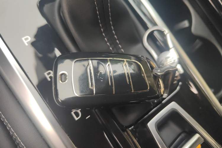 Used CHANGAN CS95 2019 2.0T Two-Wheel-Drive Luxury Version Vehicle Key