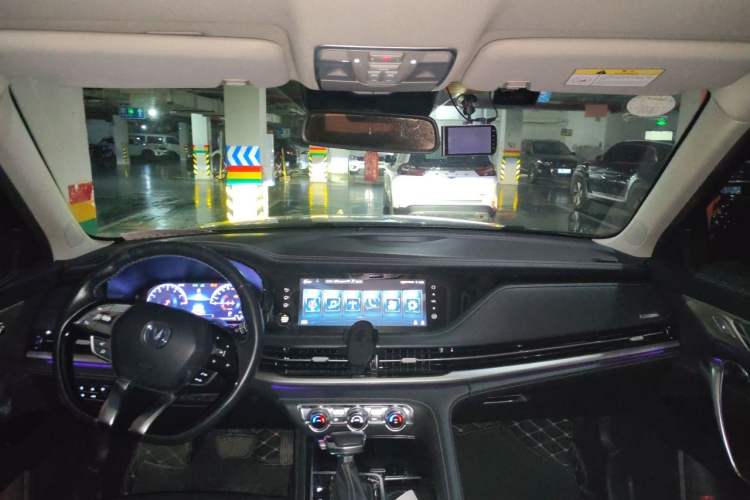 Used CHANGAN CS95 2019 2.0T Two-Wheel-Drive Luxury Version Center Console