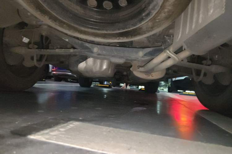 Used CHANGAN CS95 2019 2.0T Two-Wheel-Drive Prestige Version Chassis Rear