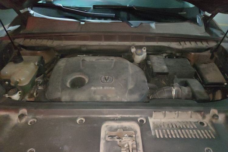 Used CHANGAN CS95 2019 2.0T Two-Wheel-Drive Prestige Version Engine Bay