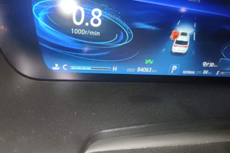 Used CHANGAN CS95 2019 2.0T Two-Wheel-Drive Prestige Version Odometer Close Up