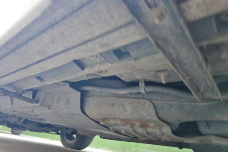 Used CHANGAN CS95 2019 2.0T Two-Wheel-Drive Luxury Version Chassis Rear Left