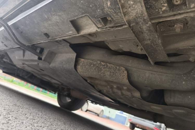 Used CHANGAN CS95 2019 2.0T Two-Wheel-Drive Luxury Version Chassis Rear Left