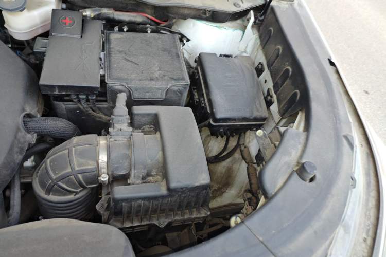Used CHANGAN CS95 2019 2.0T Two-Wheel-Drive Luxury Version Engine Bay Left