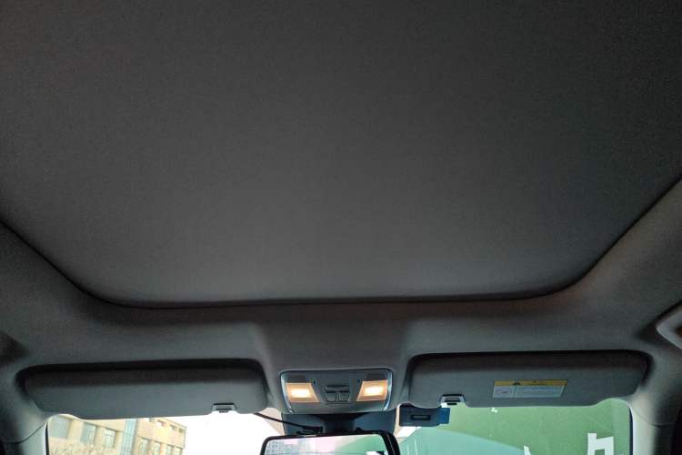Used CHANGAN CS95 2019 2.0T Two-Wheel-Drive Luxury Version Headliner