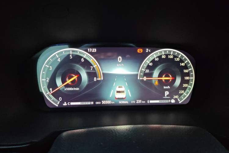 Used CHANGAN CS95 2019 2.0T Two-Wheel-Drive Luxury Version Instrument Cluster