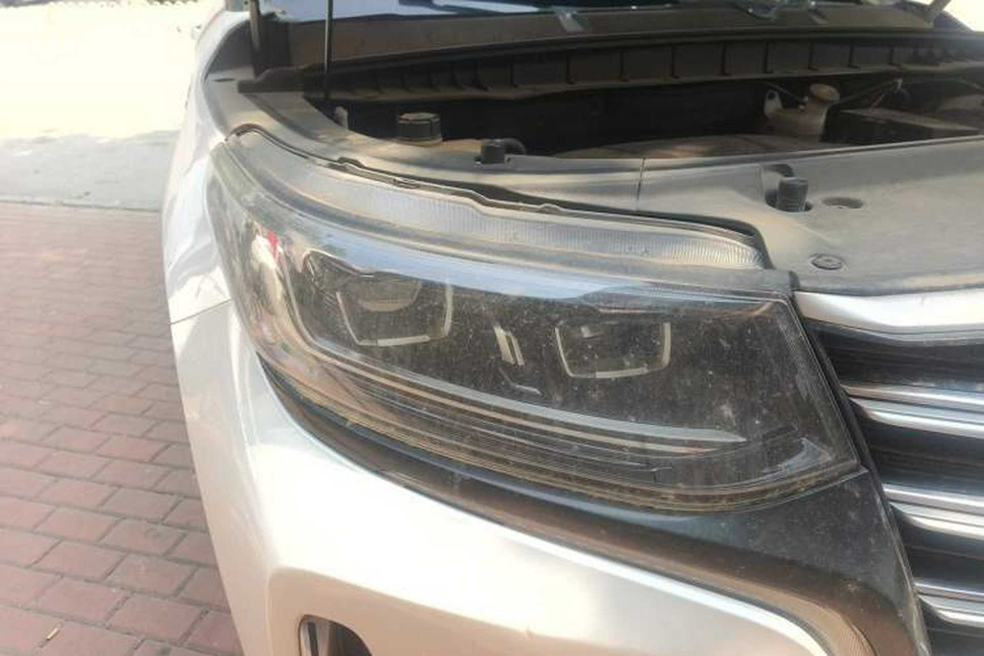 Used CHANGAN CS95 2019 2.0T Four-Wheel Drive Luxury Version Right Front Headlight