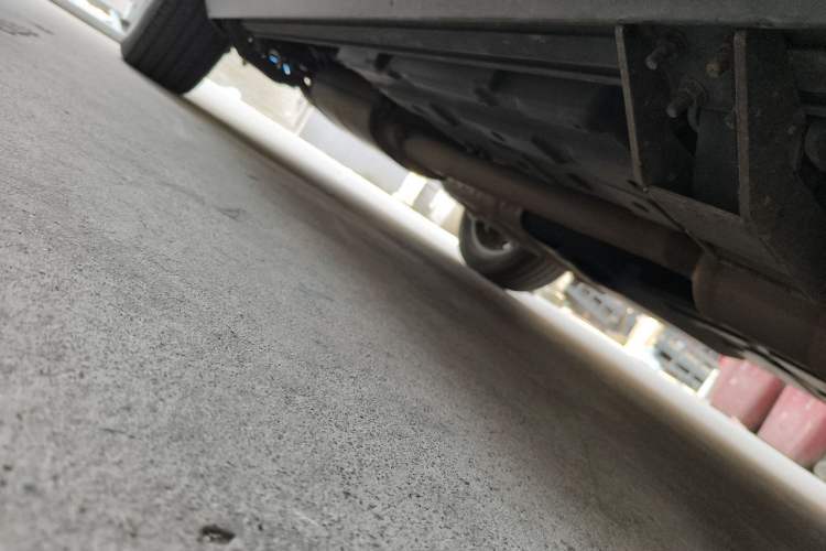 Used CHANGAN CS95 2019 2.0T Two-Wheel-Drive Prestige Version Chassis Front Right