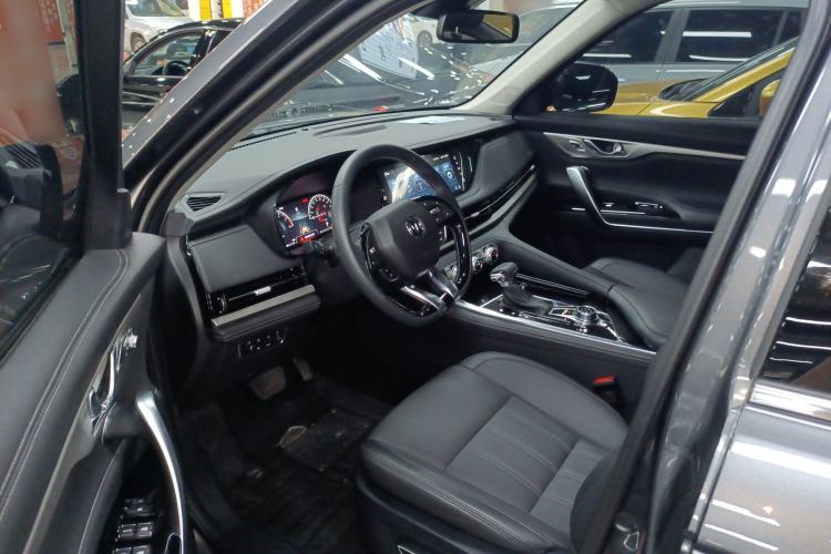 Used CHANGAN CS95 2019 2.0T Two-Wheel-Drive Luxury Version Driver Seat