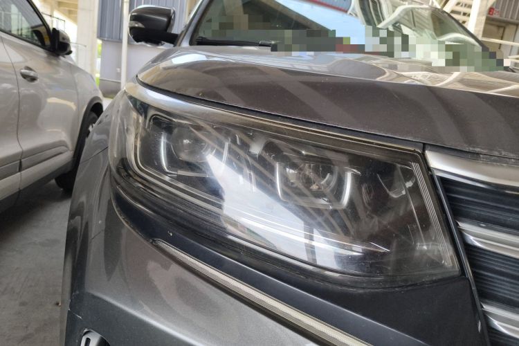 Used CHANGAN CS95 2019 2.0T Two-Wheel-Drive Prestige Version Right Front Headlight