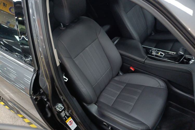 Used CHANGAN CS95 2019 2.0T Two-Wheel-Drive Luxury Version Right Front Seat