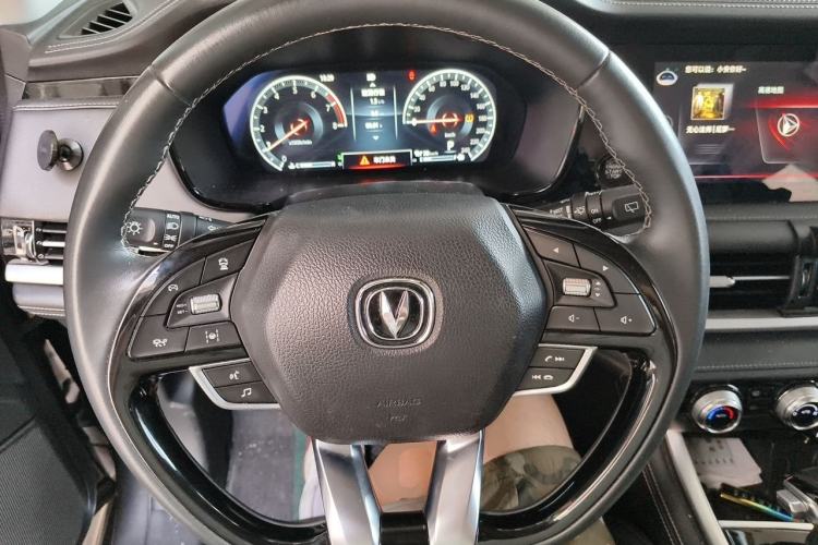 Used CHANGAN CS95 2019 2.0T Two-Wheel-Drive Prestige Version Steering Wheel