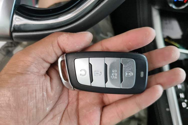 Used CHANGAN CS95 2019 2.0T Two-Wheel-Drive Prestige Version Vehicle Key