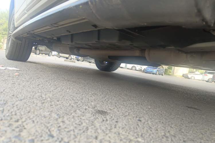 Used CHANGAN CS95 2019 2.0T Two-Wheel-Drive Luxury Version Chassis Front Right