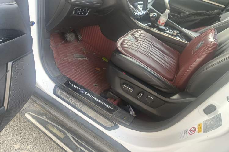 Used CHANGAN CS95 2019 2.0T Two-Wheel-Drive Luxury Version Driver Seat