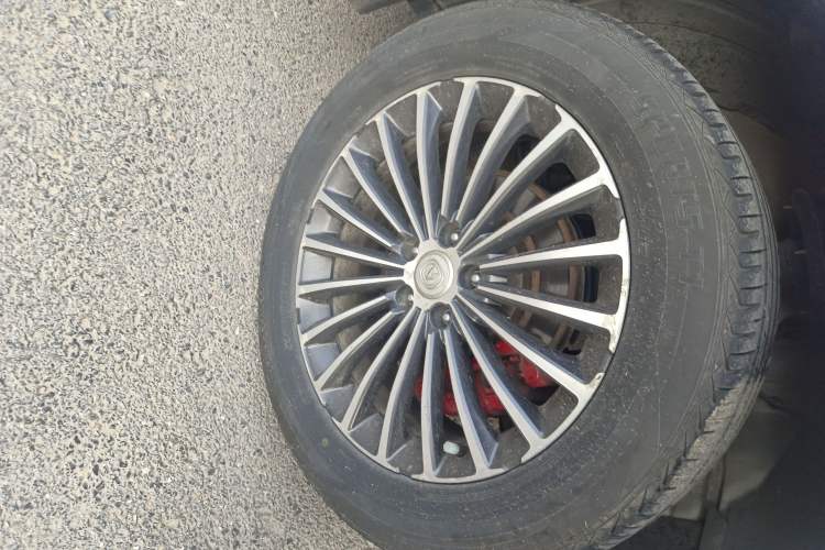 Used CHANGAN CS95 2019 2.0T Two-Wheel-Drive Luxury Version Right Front Wheel Hub